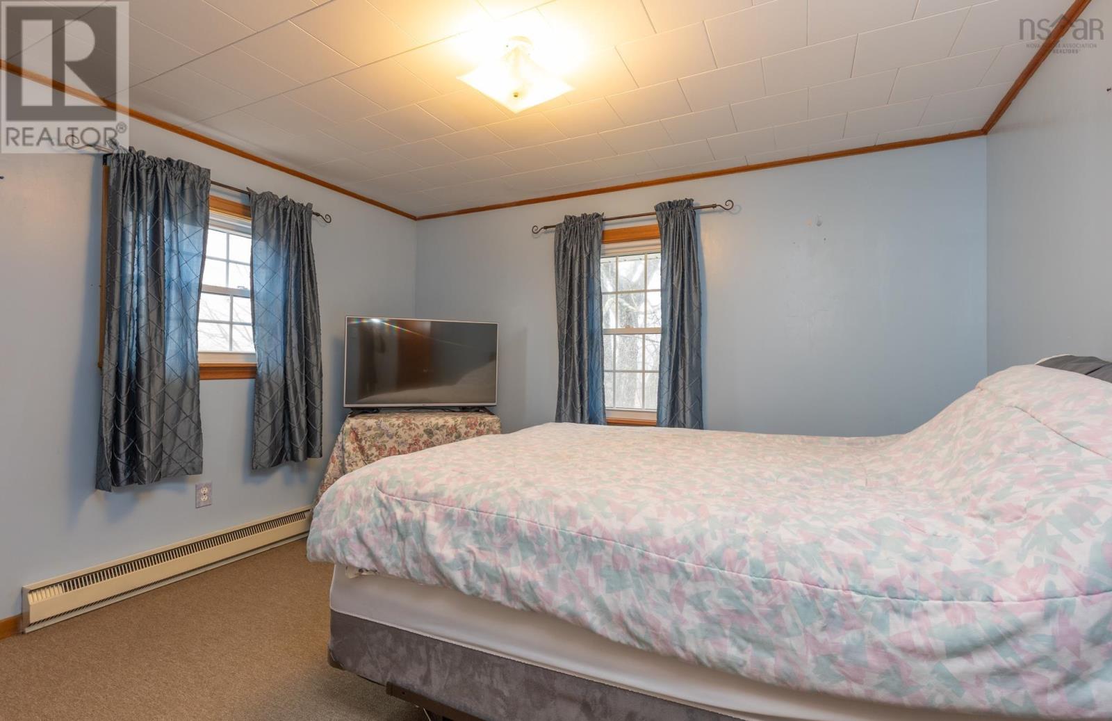 Property 9 of 35 of 72 Huntington Street