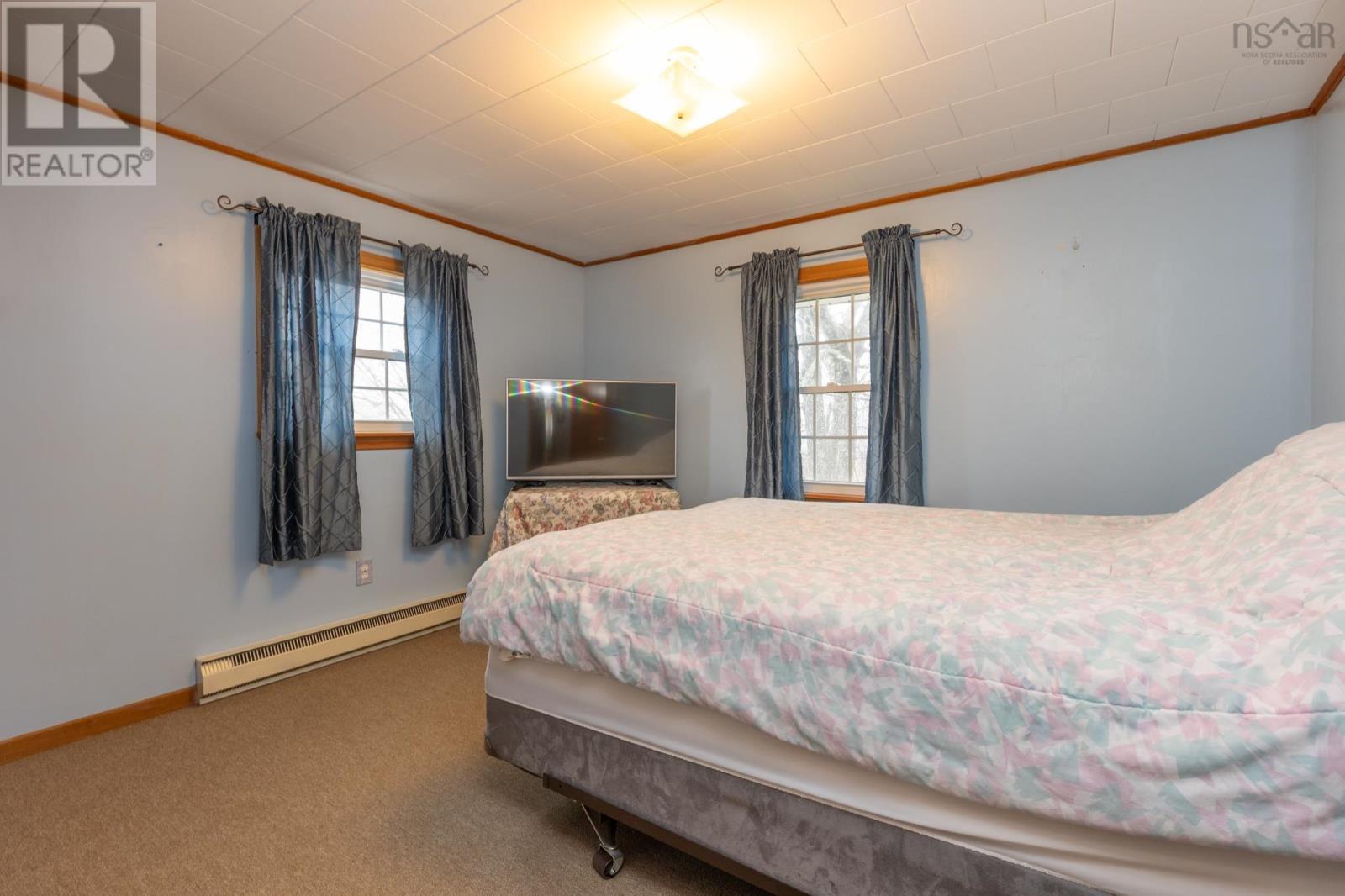 Property 15 of 35 of 72 Huntington Street