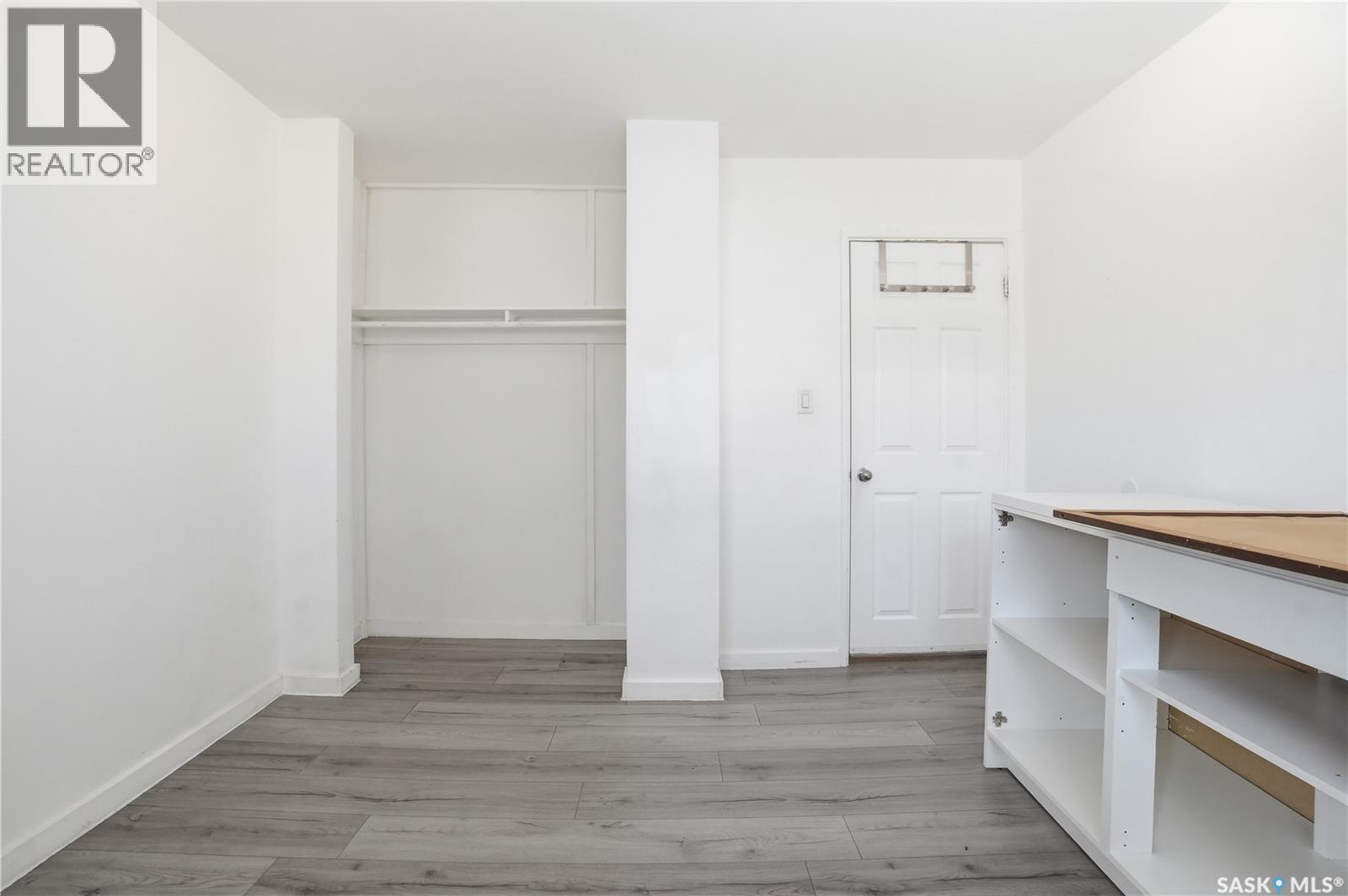 Single Family House Bungalow for Sale in  Aberdeen CRESCENT Regina 