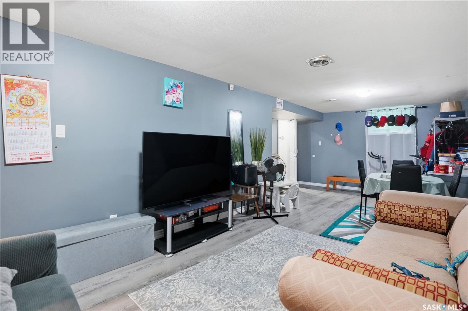 Single Family House Bungalow for Sale in  Aberdeen CRESCENT Regina 