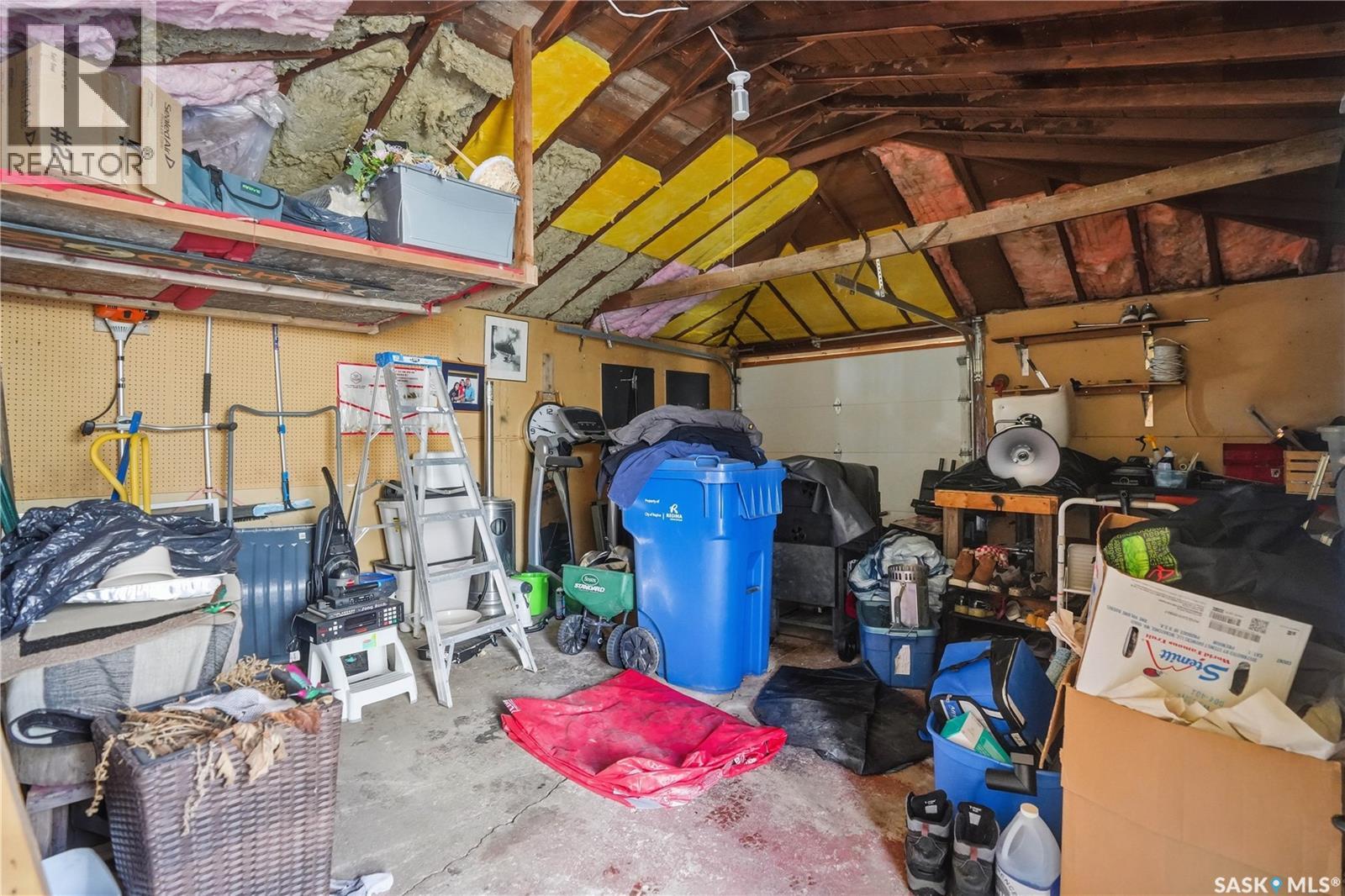 Single Family House Bungalow for Sale in  Aberdeen CRESCENT Regina 