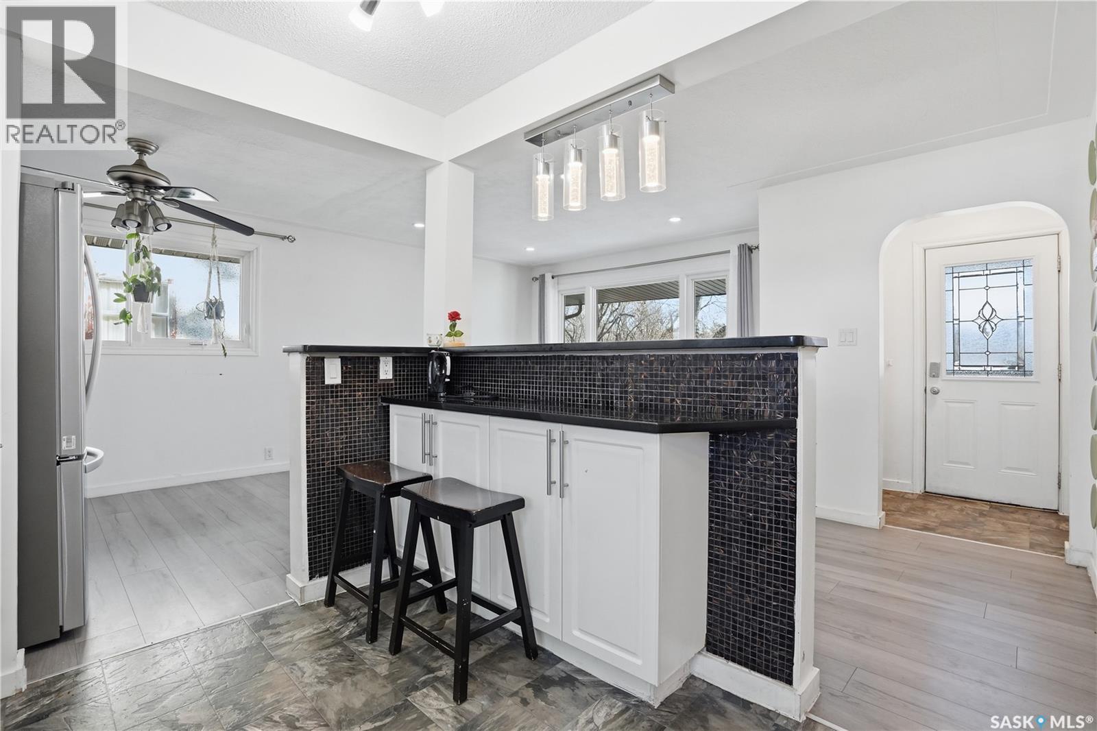 Single Family House Bungalow for Sale in  Aberdeen CRESCENT Regina 