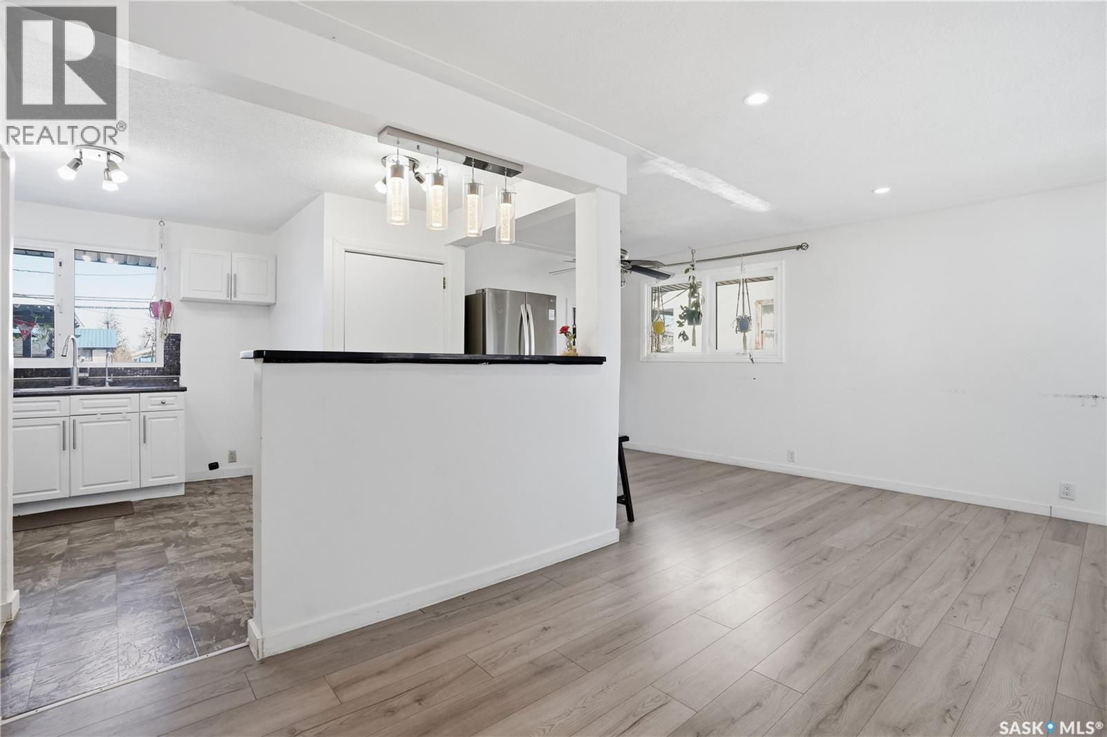 Single Family House Bungalow for Sale in  Aberdeen CRESCENT Regina 