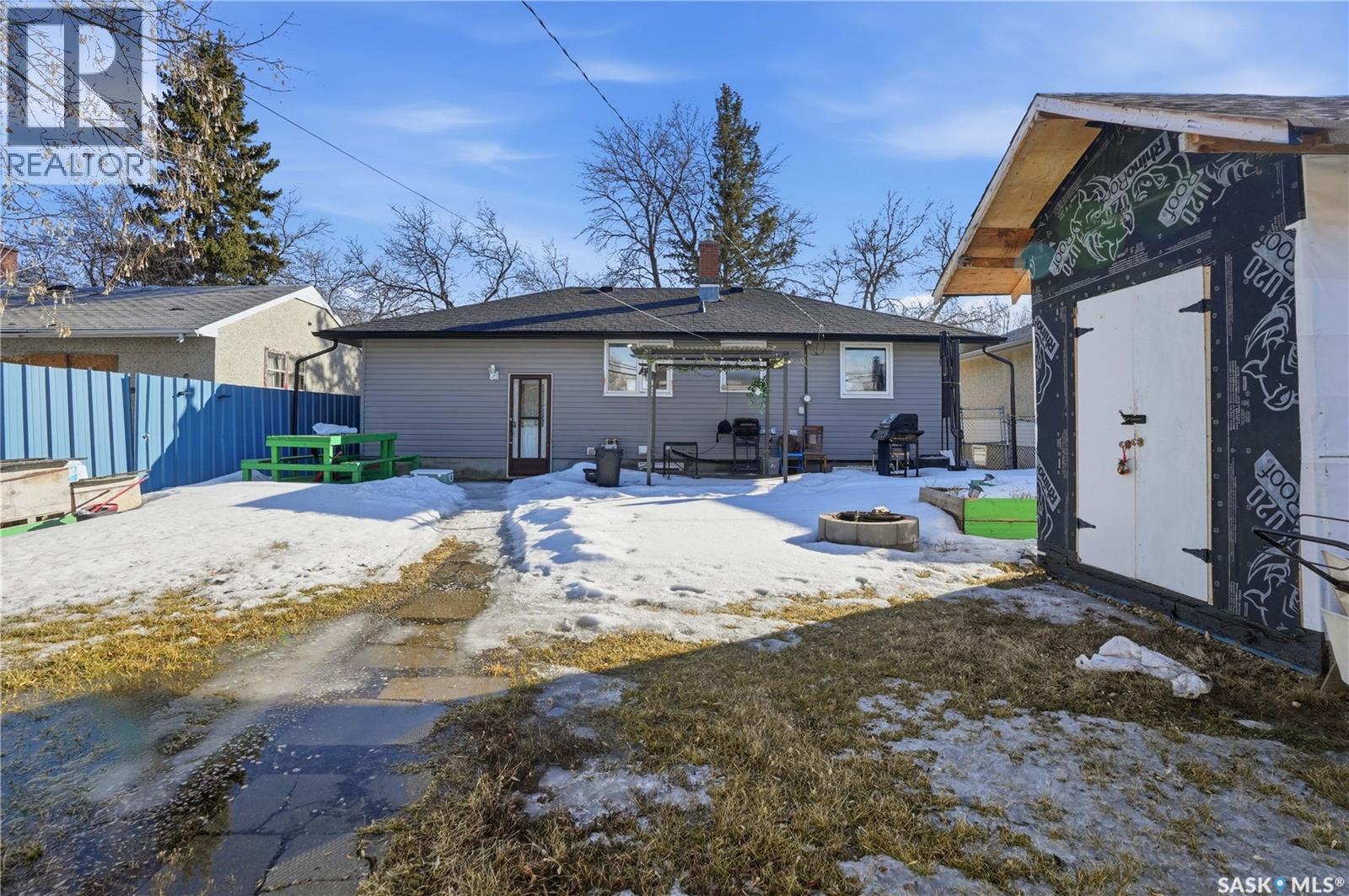 Single Family House Bungalow for Sale in  Aberdeen CRESCENT Regina 