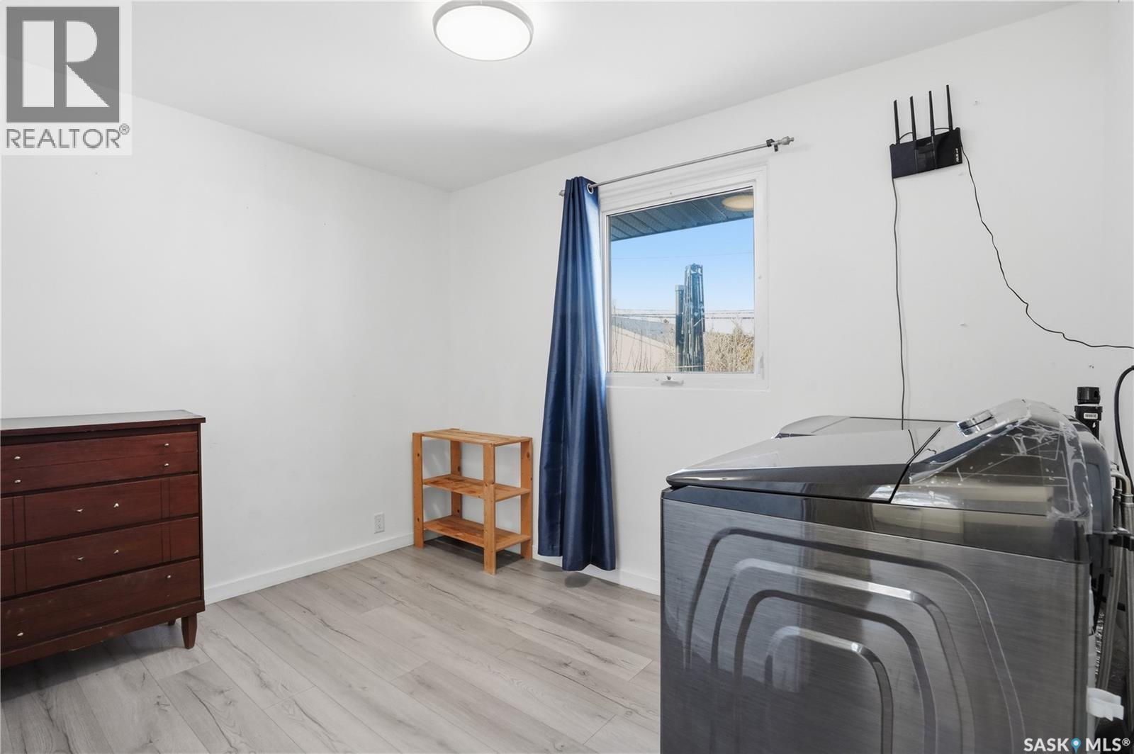 Single Family House Bungalow for Sale in  Aberdeen CRESCENT Regina 