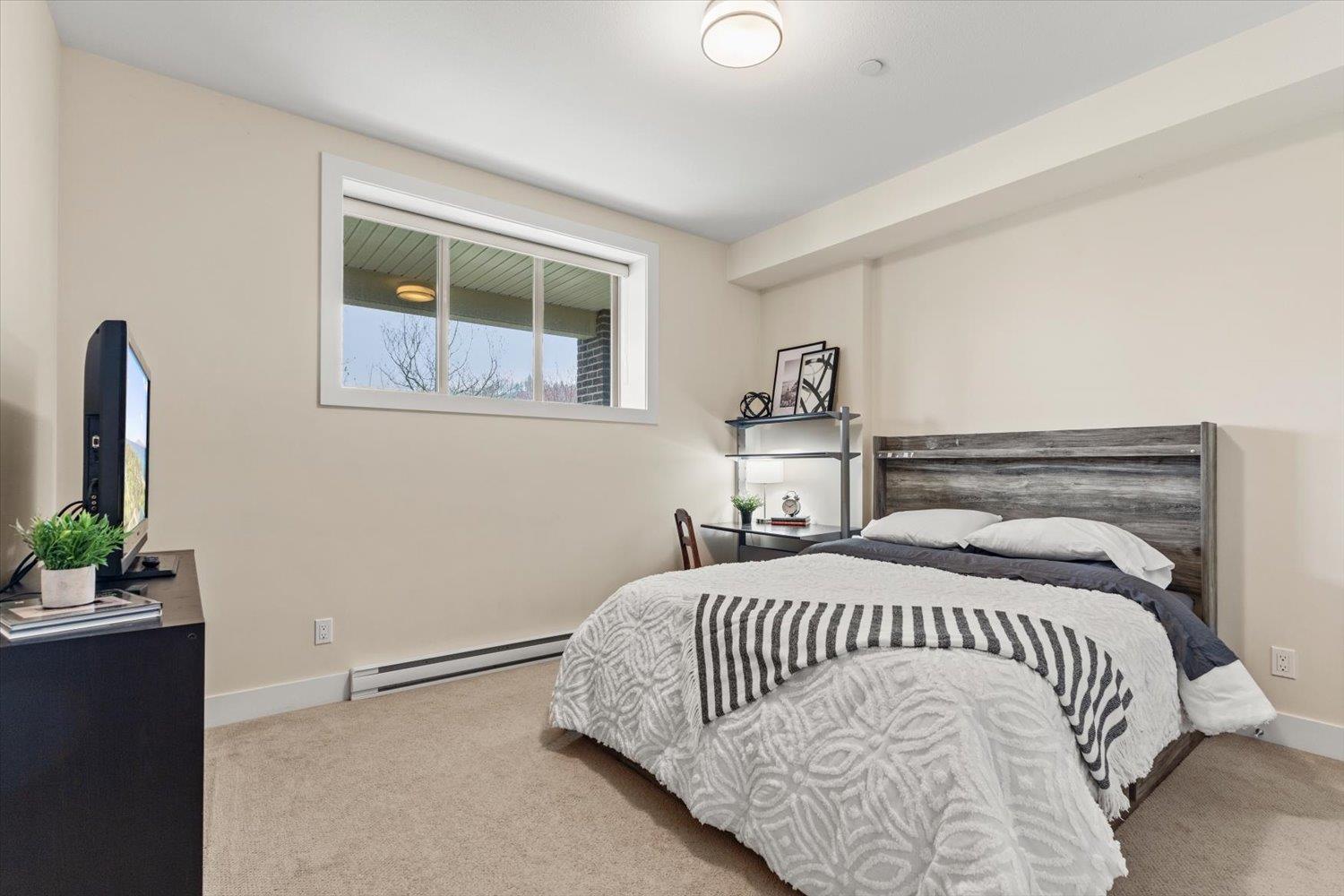 5746 MITCHELL STREET, Garrison Crossing, Chilliwack