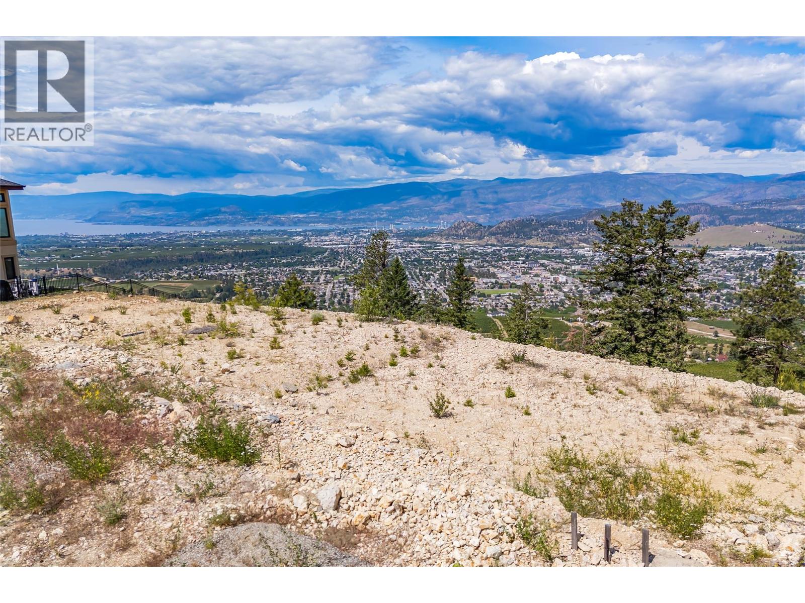 1726 Carnegie Street, Kelowna