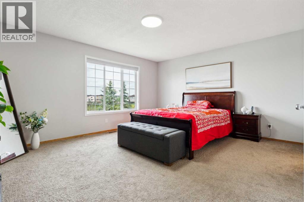 Single Family House for Sale in  Taracove Estate Drive NE Taradale Calgary 