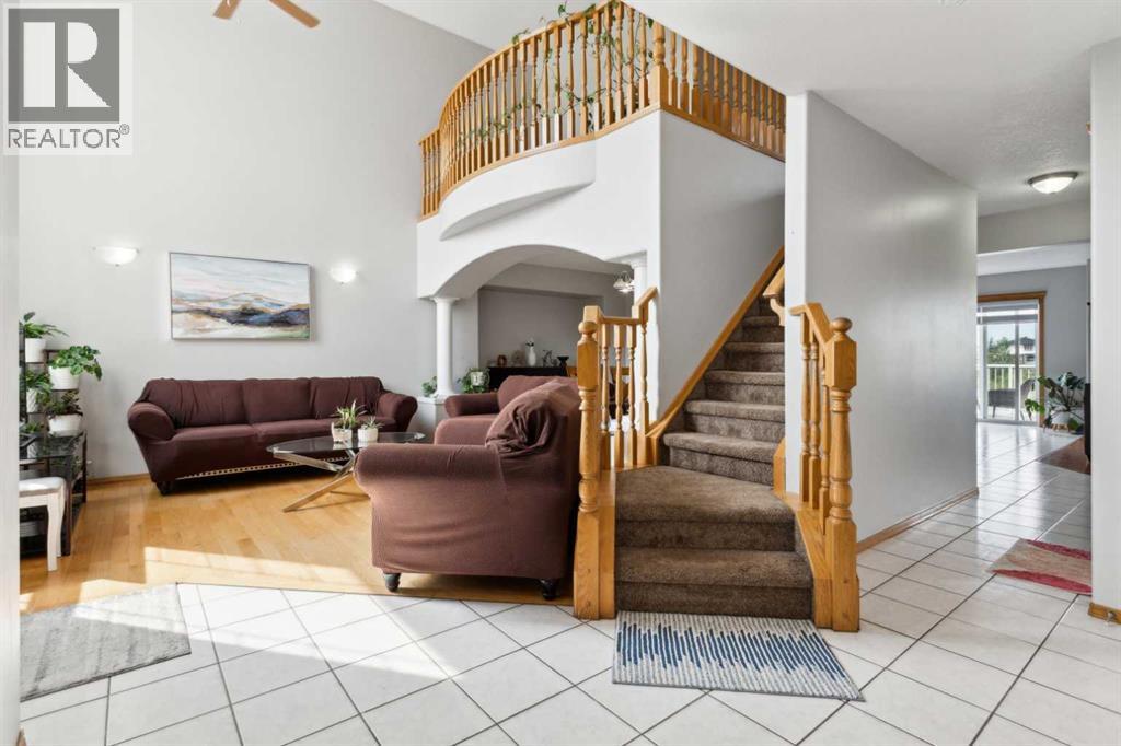 Single Family House for Sale in  Taracove Estate Drive NE Taradale Calgary 