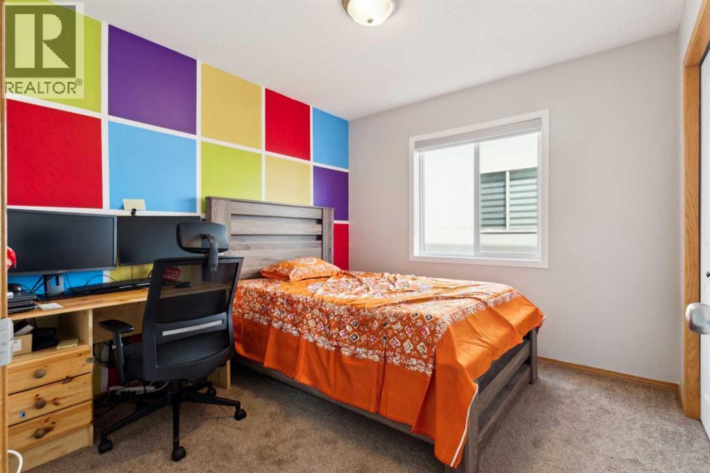 Single Family House for Sale in  Taracove Estate Drive NE Taradale Calgary 