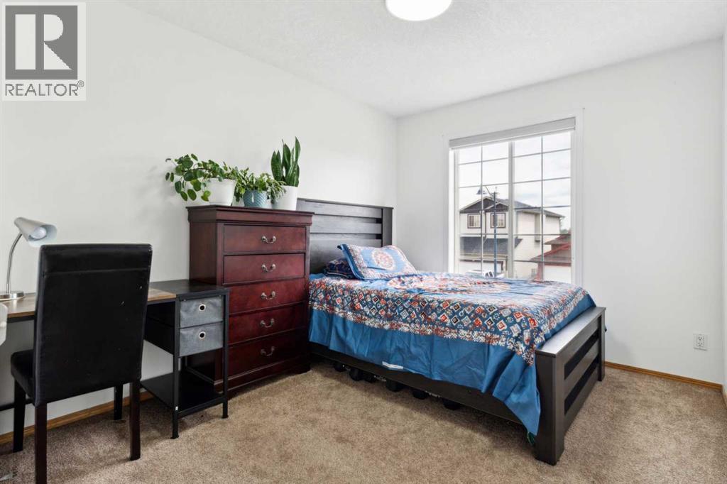 Single Family House for Sale in  Taracove Estate Drive NE Taradale Calgary 