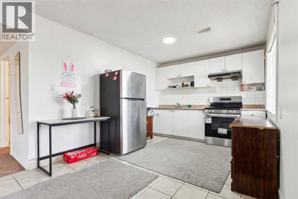 Single Family House for Sale in  Taracove Estate Drive NE Taradale Calgary 