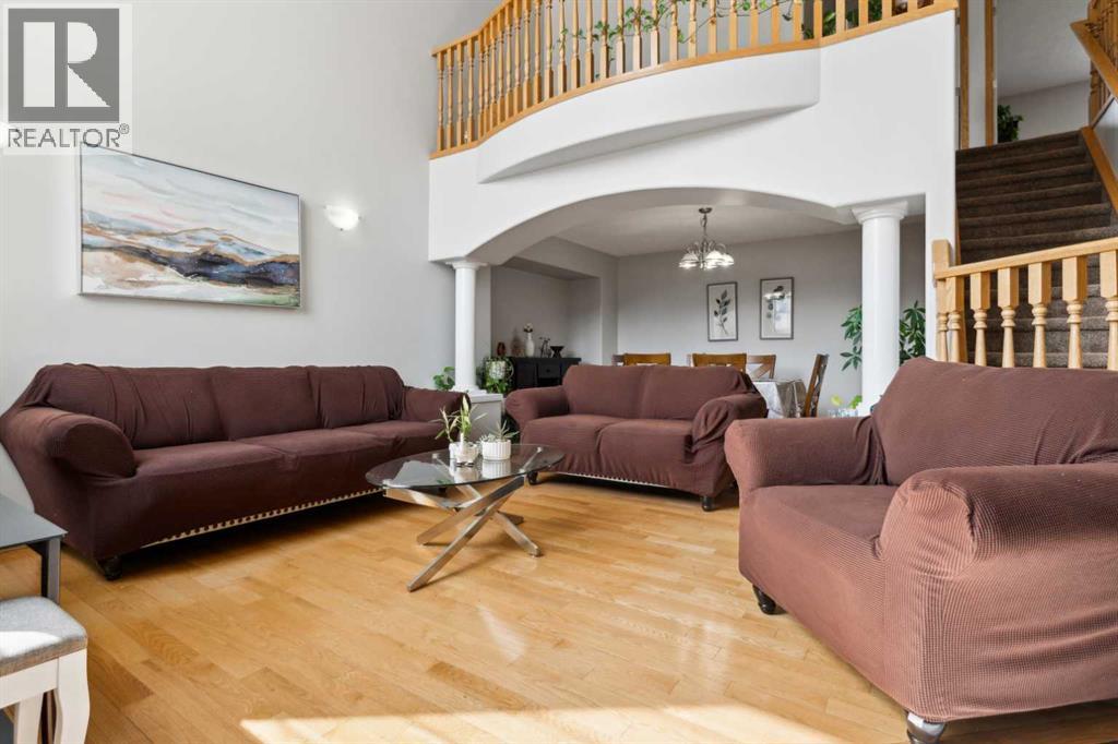 Single Family House for Sale in  Taracove Estate Drive NE Taradale Calgary 