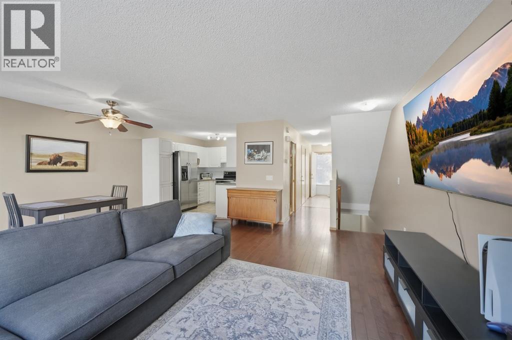 Single Family House for Sale in  Mt Aberdeen Manor SE McKenzie Lake Calgary 