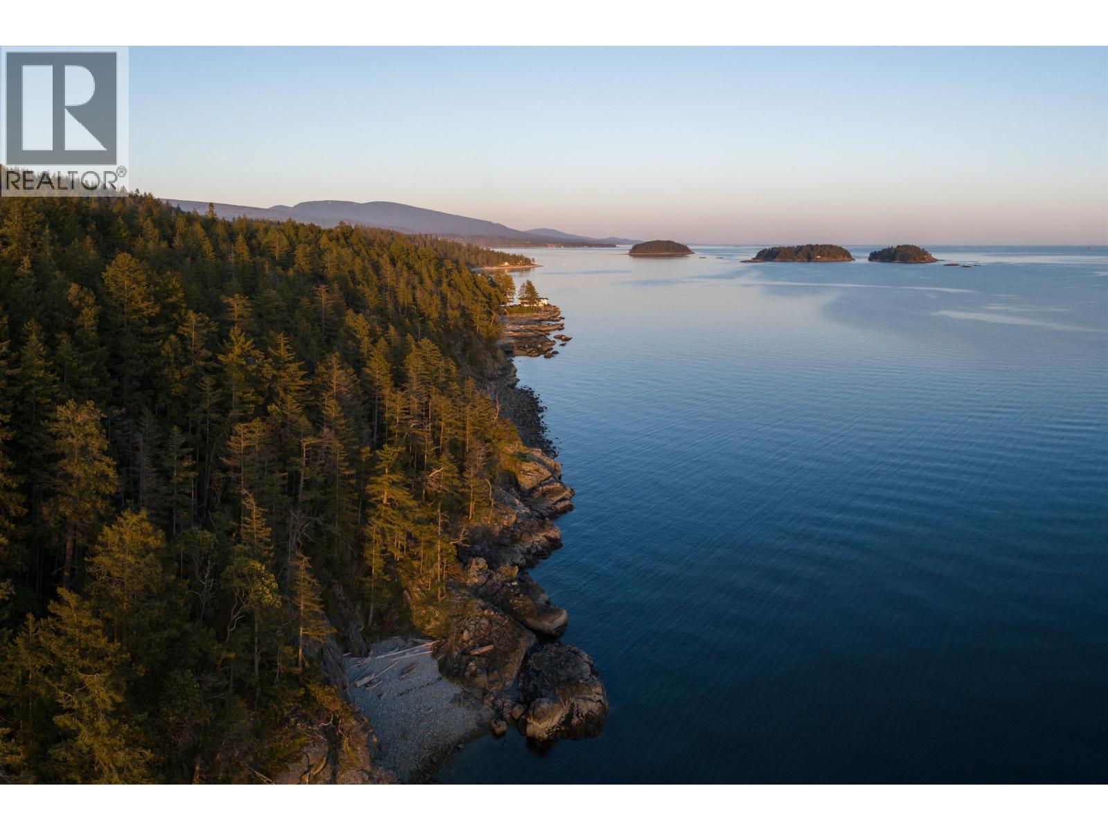 LOT C SUNSHINE COAST HIGHWAY, Sechelt