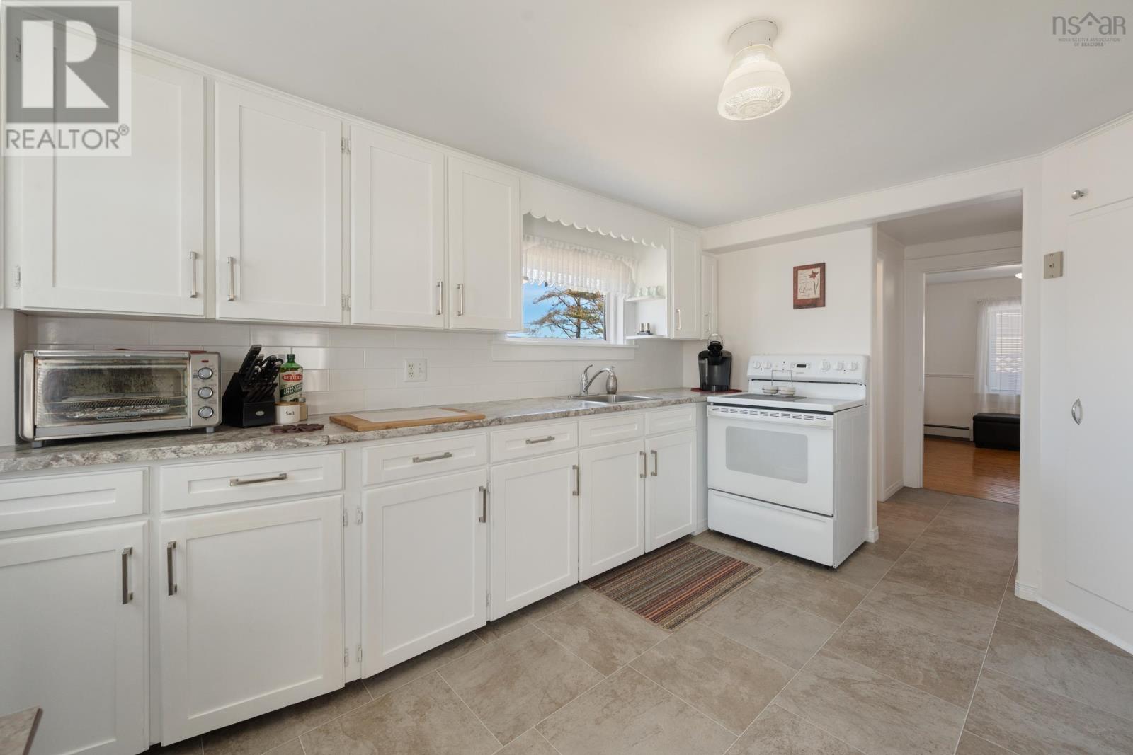 Property 4 of 37 of 853 Highway 340