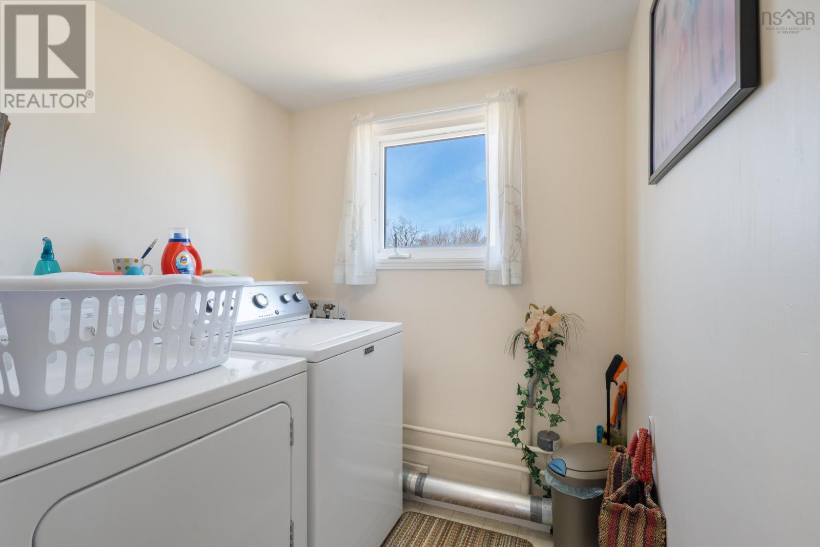 Property 24 of 37 of 853 Highway 340