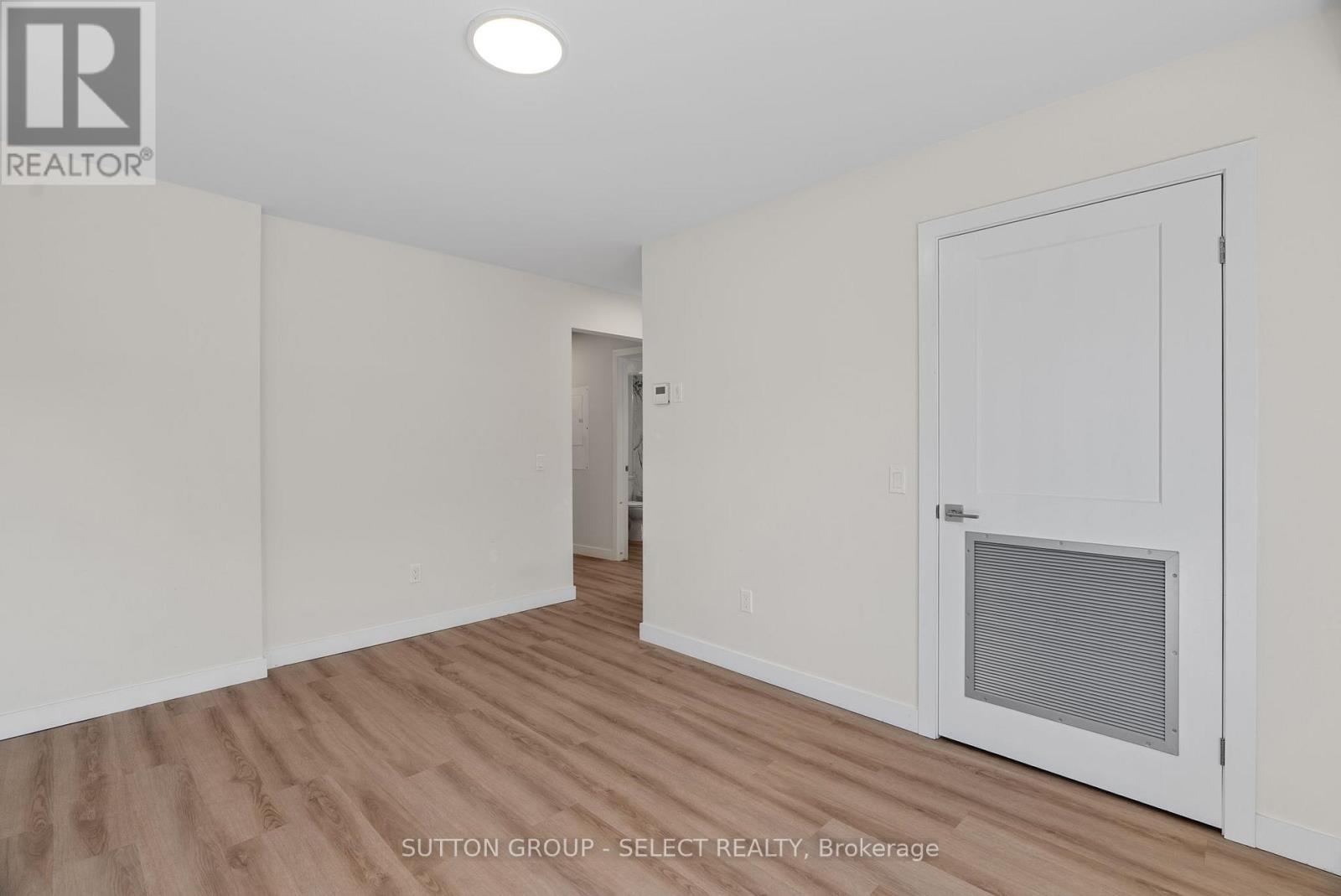 370 WILLIAM STREET - 20