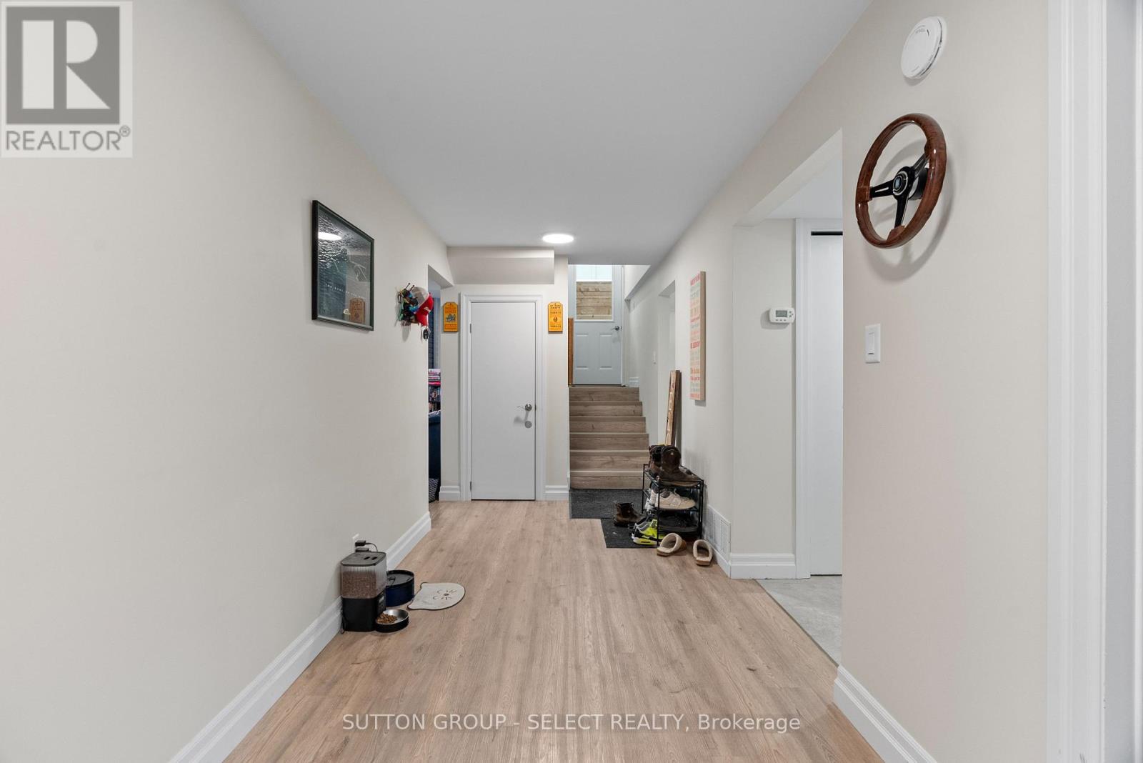 296 HURON STREET W Property Photo