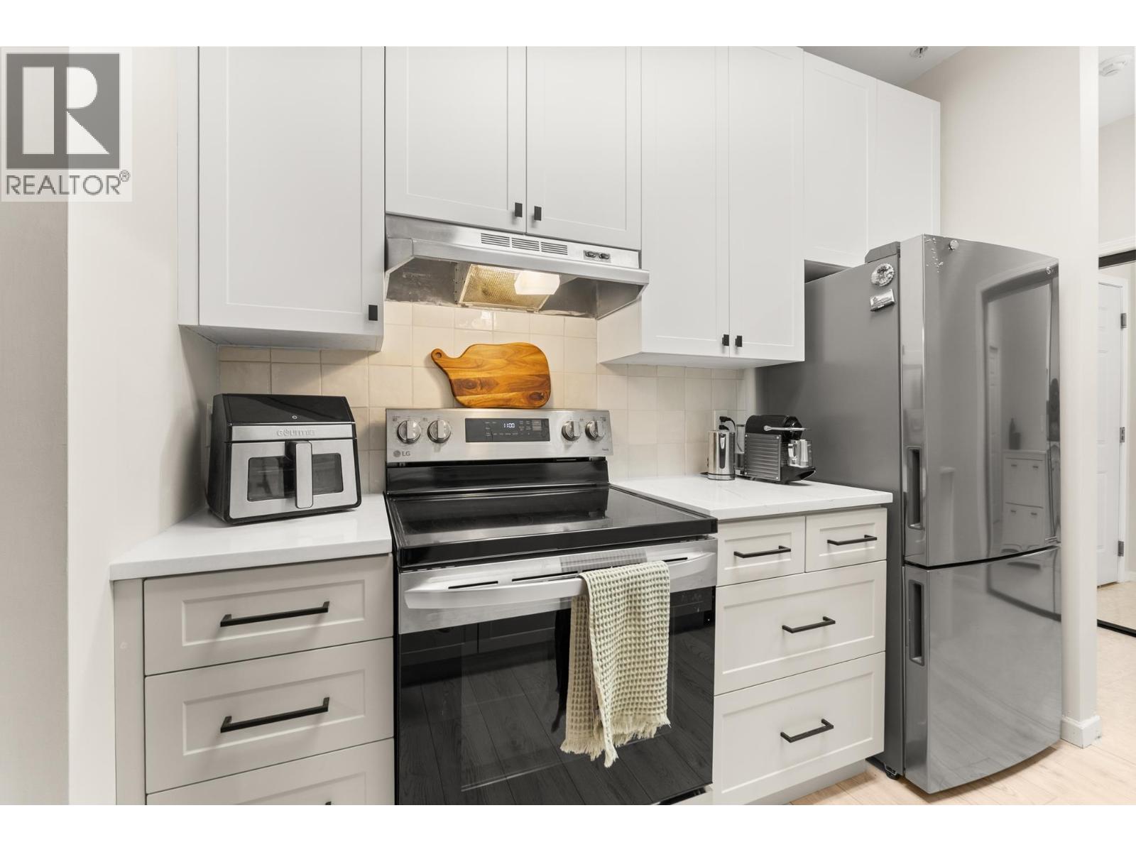 #403-4758 53 Street, Delta