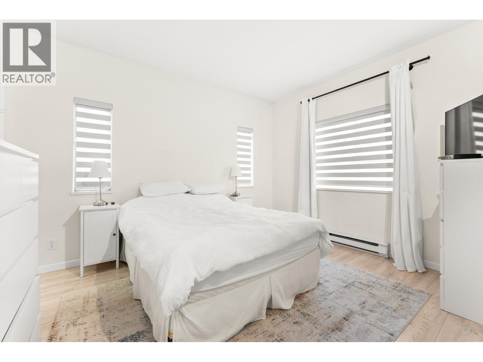 #403-4758 53 Street, Delta