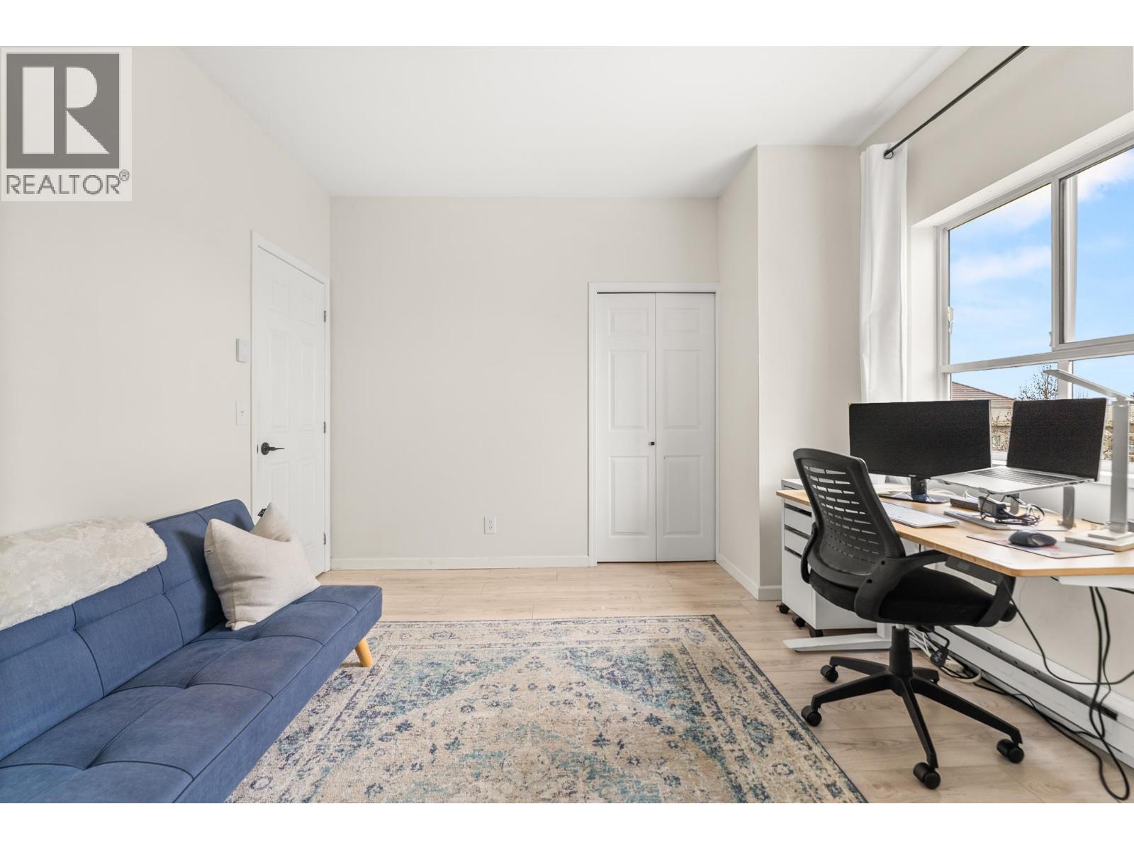 #403-4758 53 Street, Delta