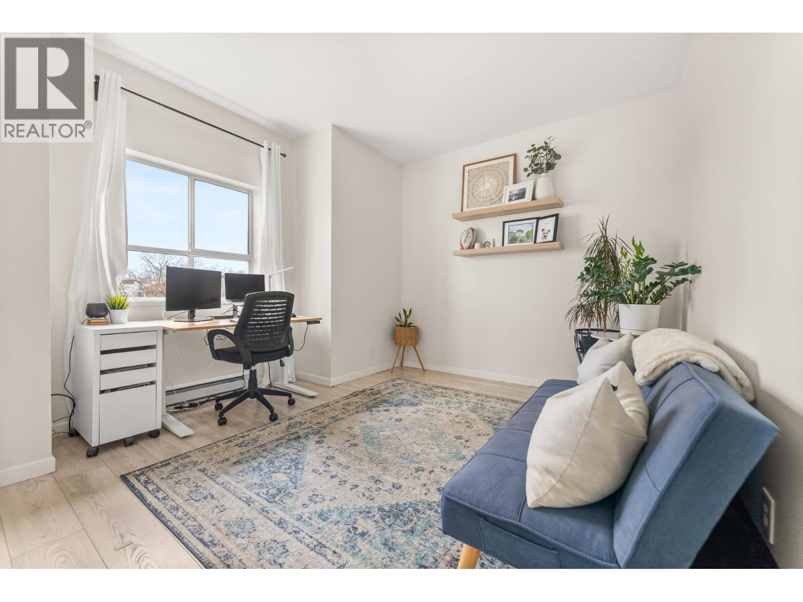 #403-4758 53 Street, Delta