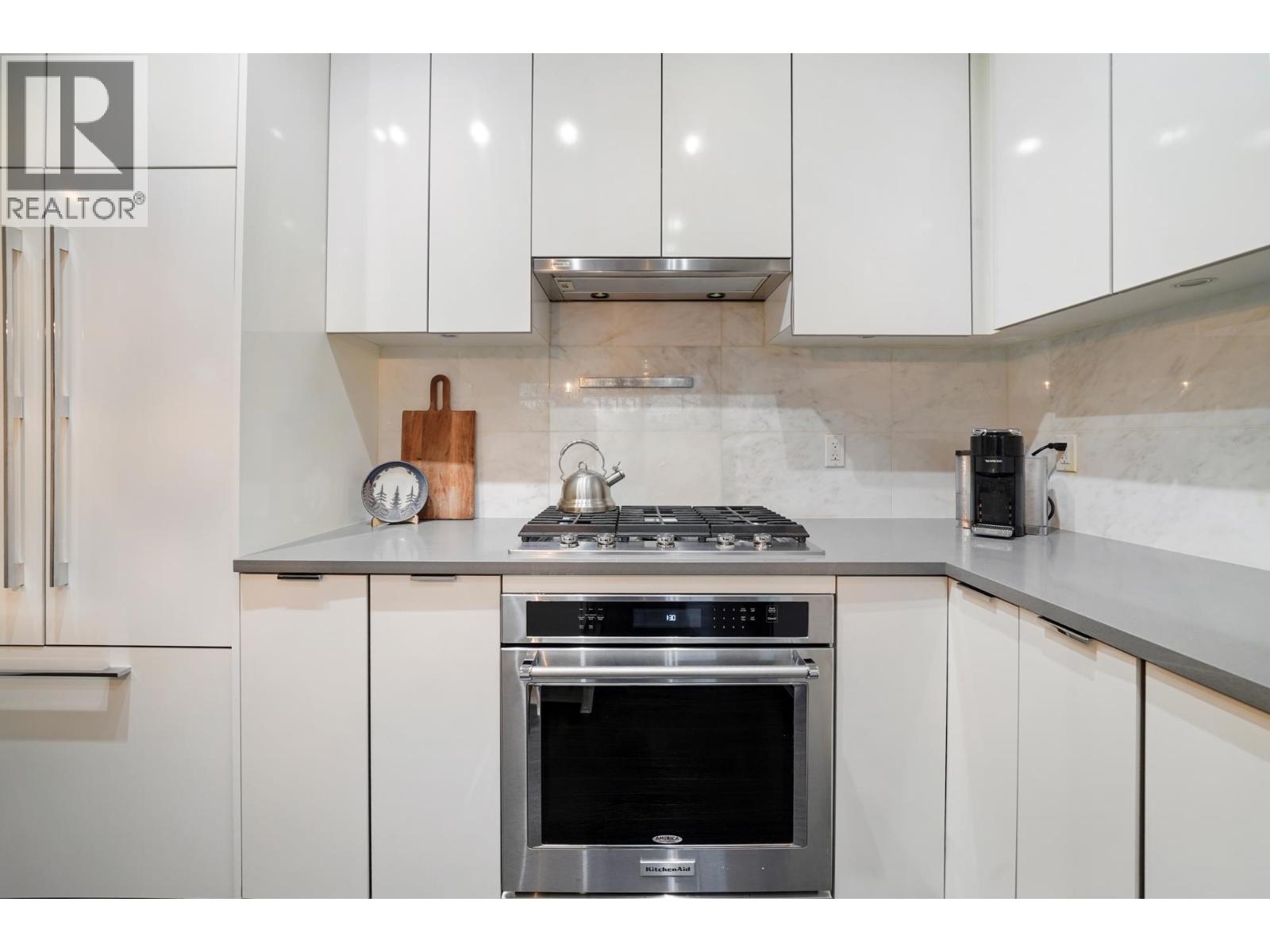 #17-5510 ADMIRAL Way, Delta