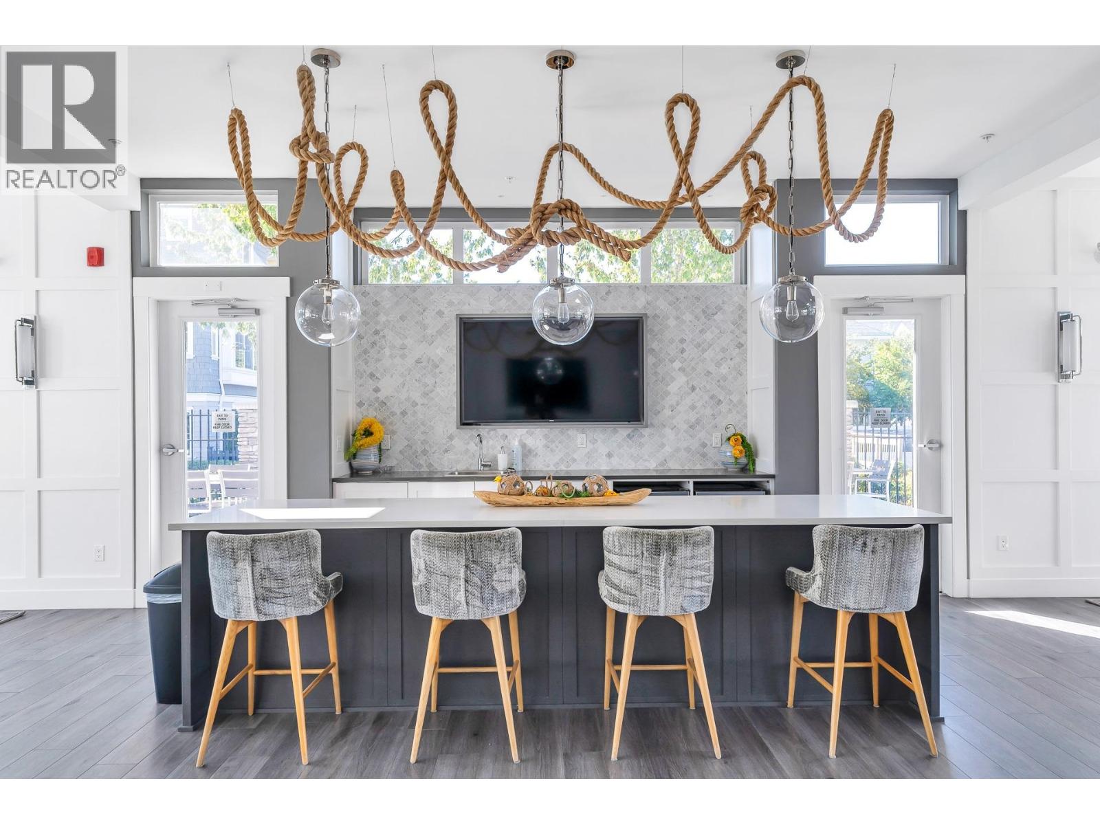 #17-5510 ADMIRAL Way, Delta