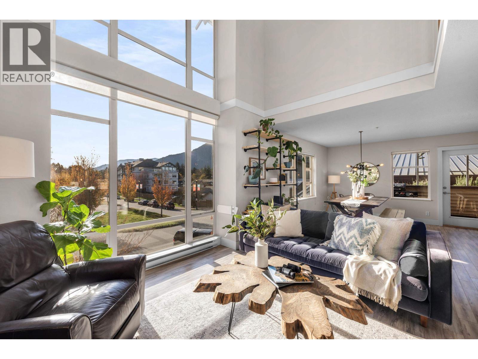 38226 EAGLEWIND BOULEVARD, Squamish