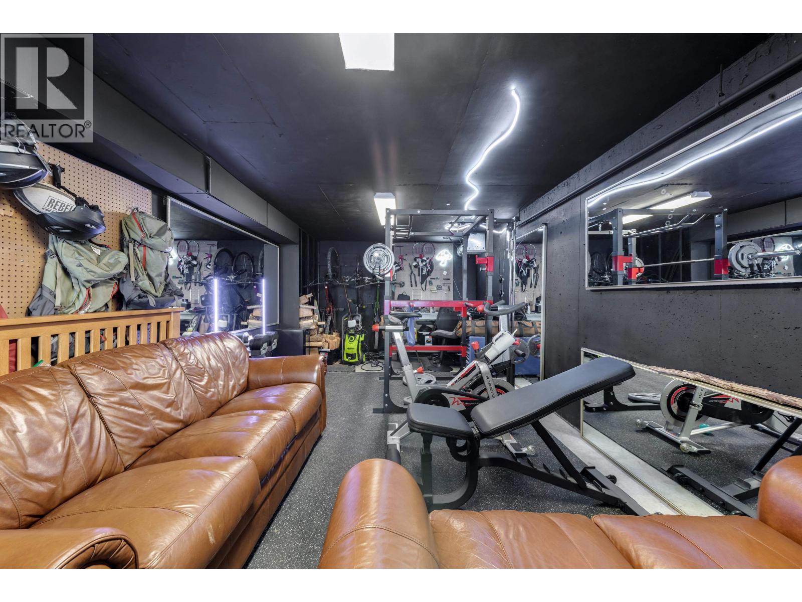 38226 EAGLEWIND BOULEVARD, Squamish