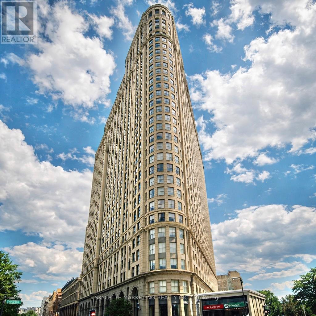 3022 - 25 THE ESPLANADE