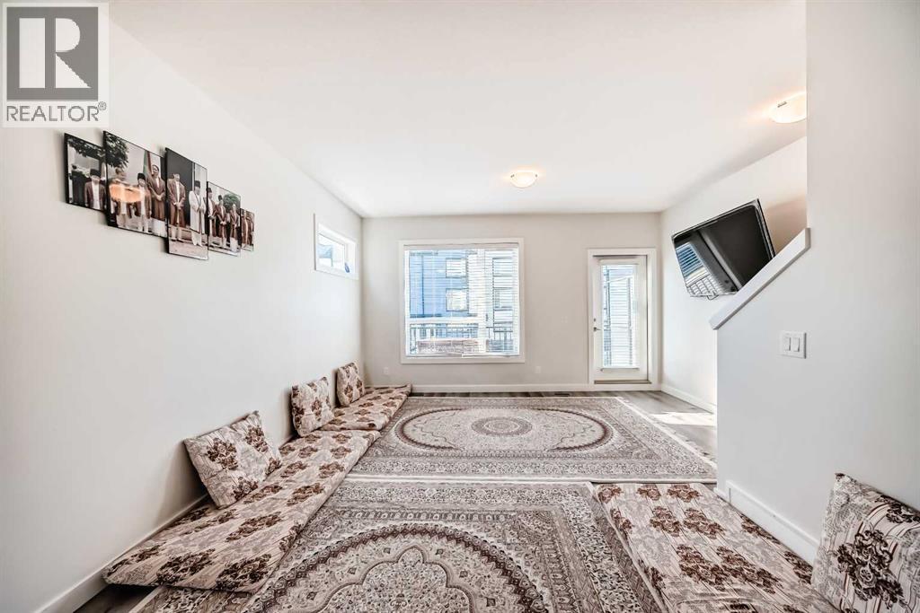 Single Family House for Sale in  Evanscrest Park NW Evanston Calgary 