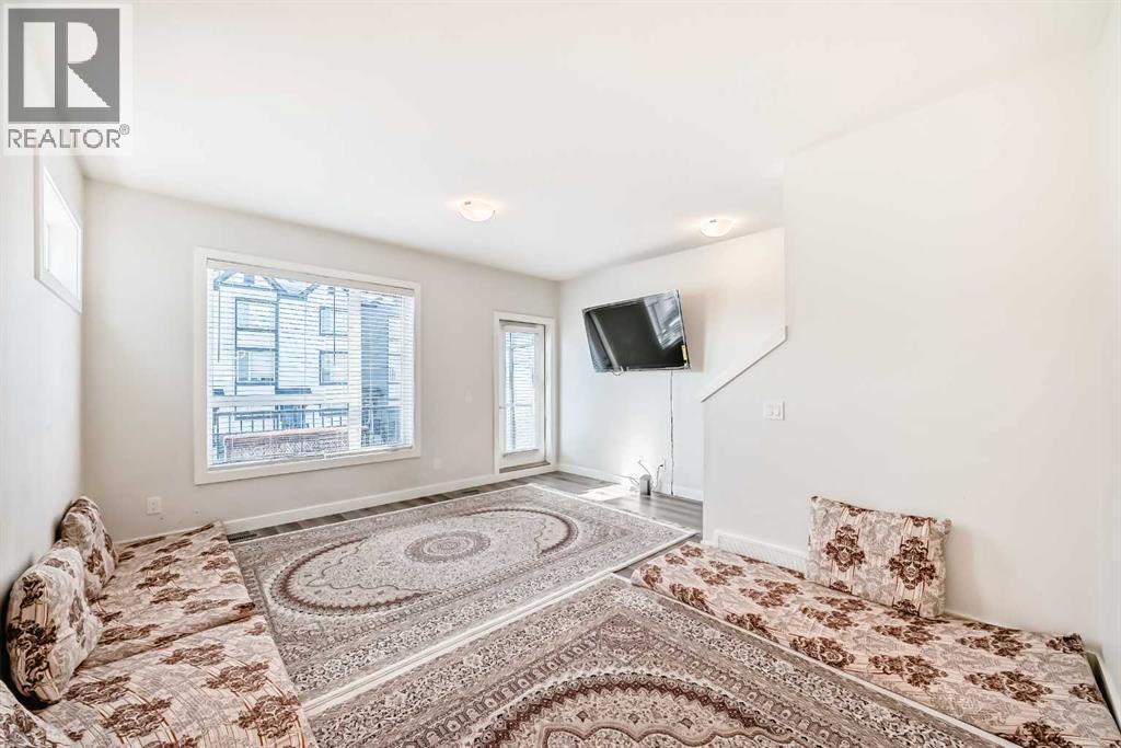 Single Family House for Sale in  Evanscrest Park NW Evanston Calgary 