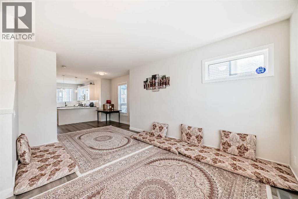 Single Family House for Sale in  Evanscrest Park NW Evanston Calgary 