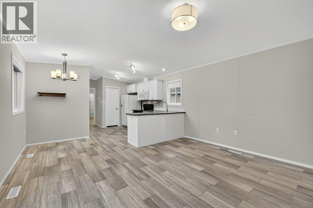 #26 235 AYLMER ROAD LOT# 26 - 10