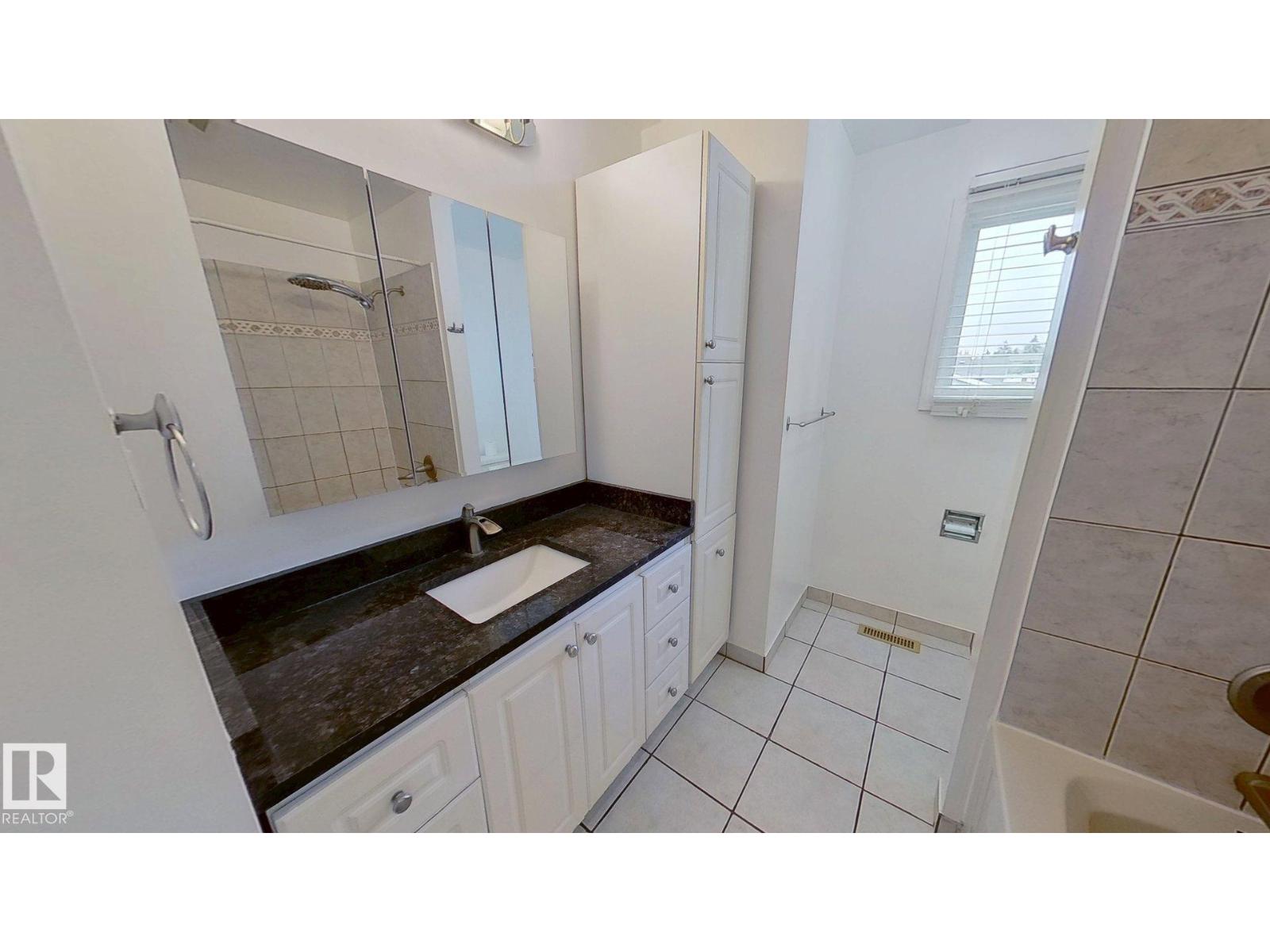 3432 81 ST NW - 10