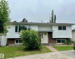 House for sale at 3432 81 St NW, Edmonton — MLS® E4478442