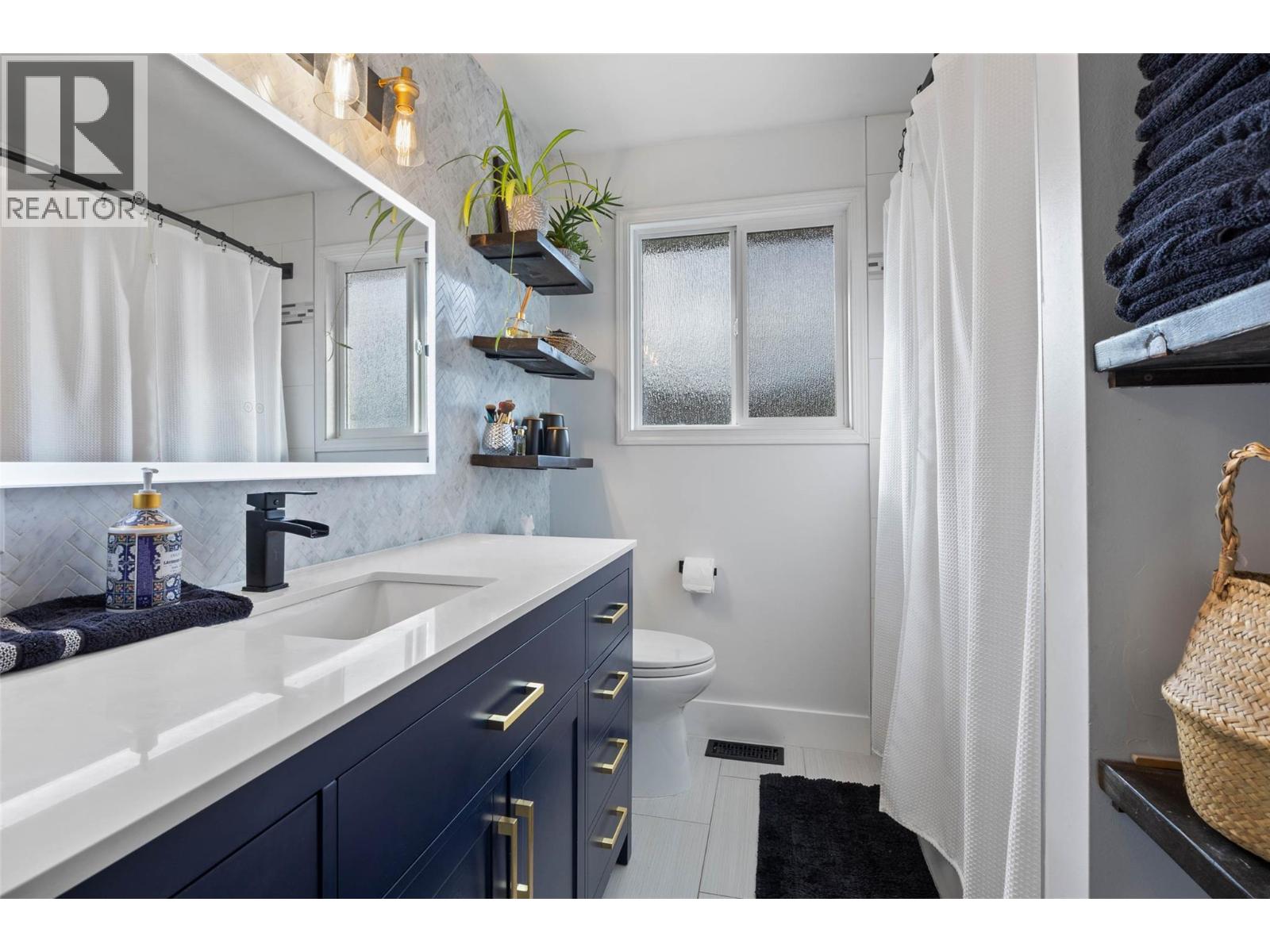 1795 DELNOR Crescent, Kamloops