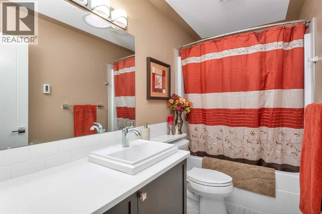 42 Grove Close, Red Deer