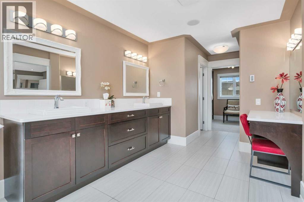 42 Grove Close, Red Deer