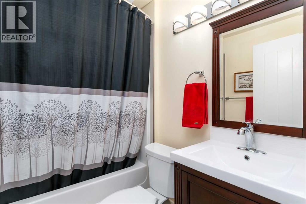 42 Grove Close, Red Deer