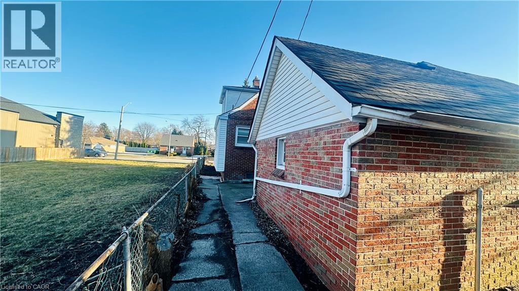 486 MATTHEW BRADY AVENUE - 6