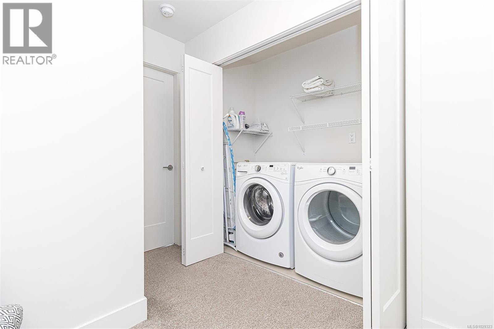 #4 350 LATORIA BLVD - 24