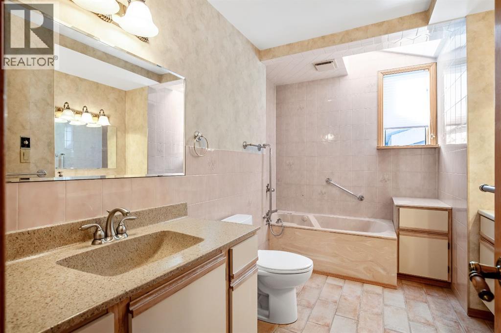 Single Family House Bungalow for Sale in  Montrose Crescent NE Winston Heights/Mountview Calgary 