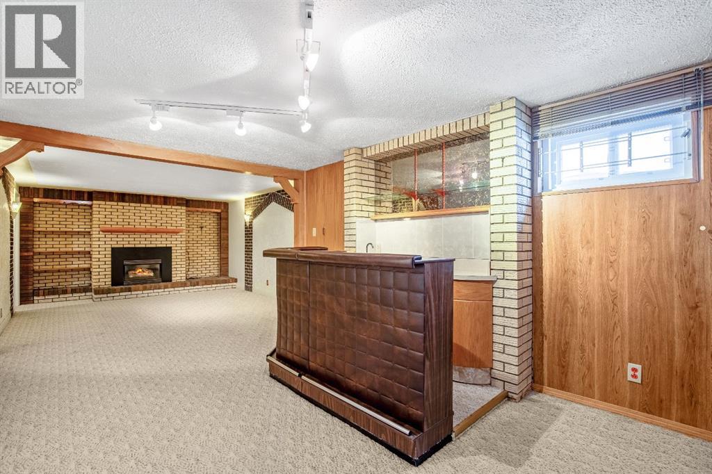 Single Family House Bungalow for Sale in  Montrose Crescent NE Winston Heights/Mountview Calgary 