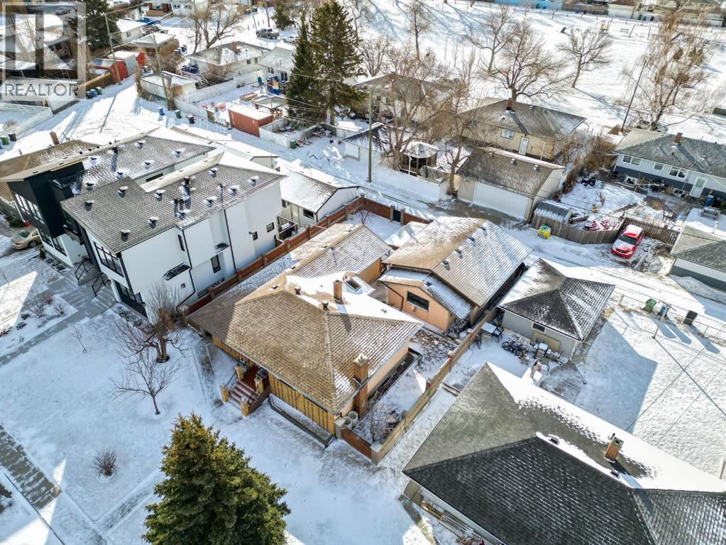 Single Family House Bungalow for Sale in  Montrose Crescent NE Winston Heights/Mountview Calgary 