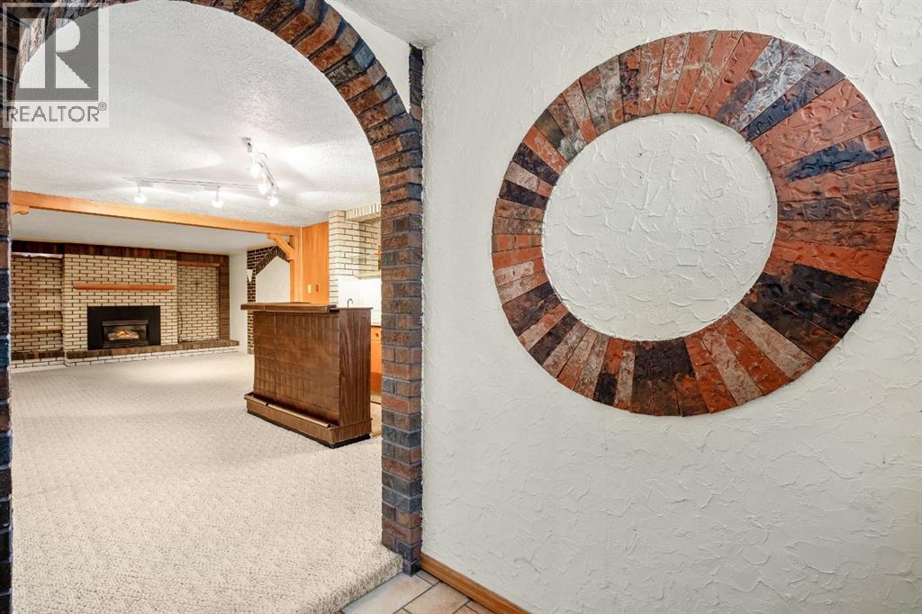 Single Family House Bungalow for Sale in  Montrose Crescent NE Winston Heights/Mountview Calgary 