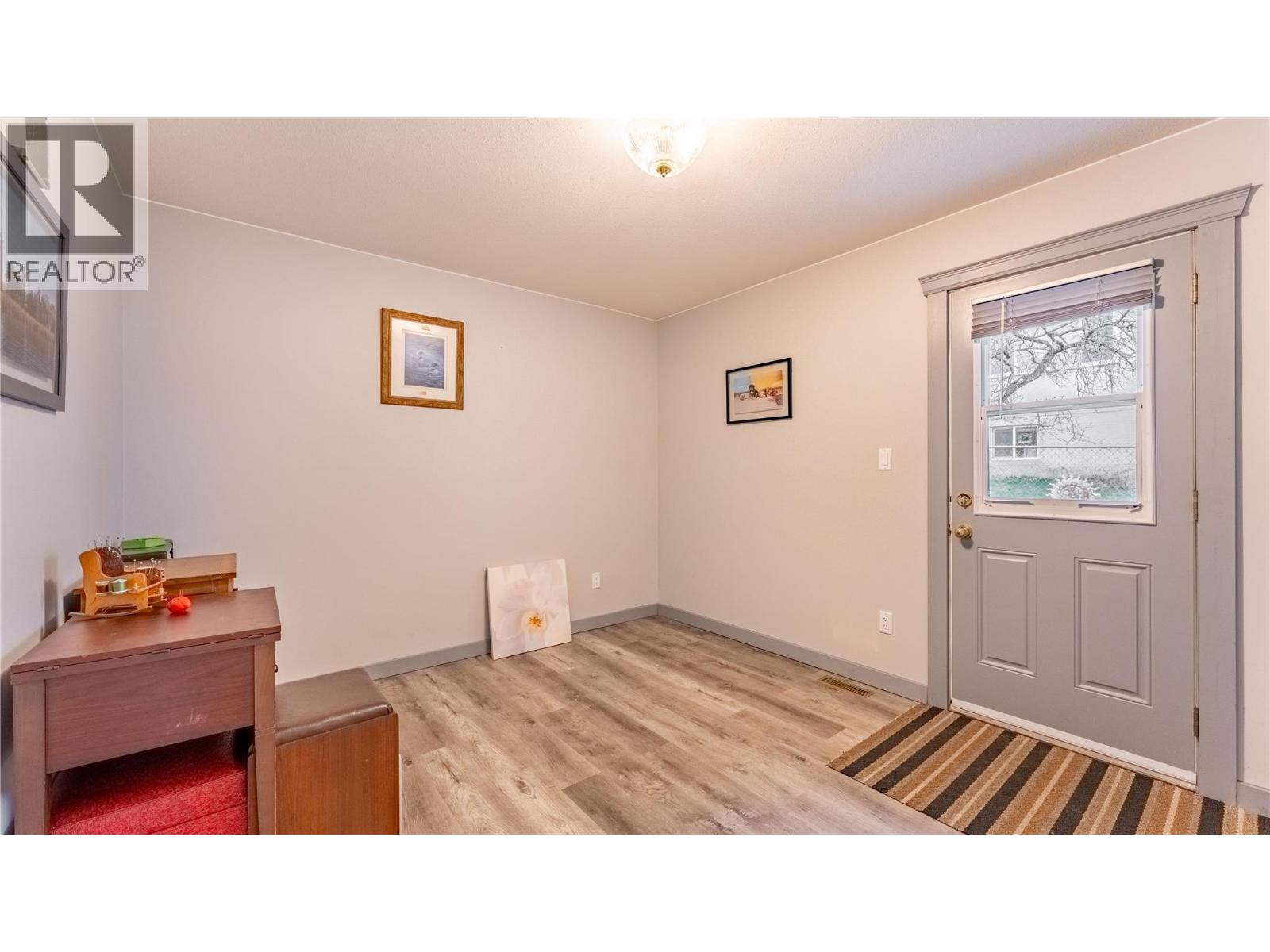 210 20TH  S Avenue Unit# 7, Creston