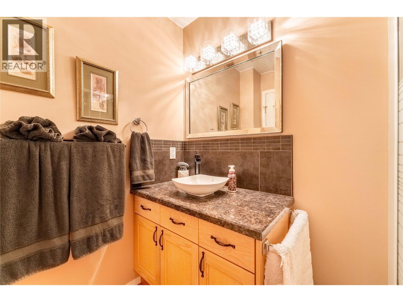 210 20TH  S Avenue Unit# 7, Creston